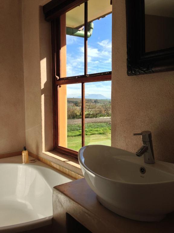 Dirtopia Trail Lodge Stellenbosch Oda fotoğraf