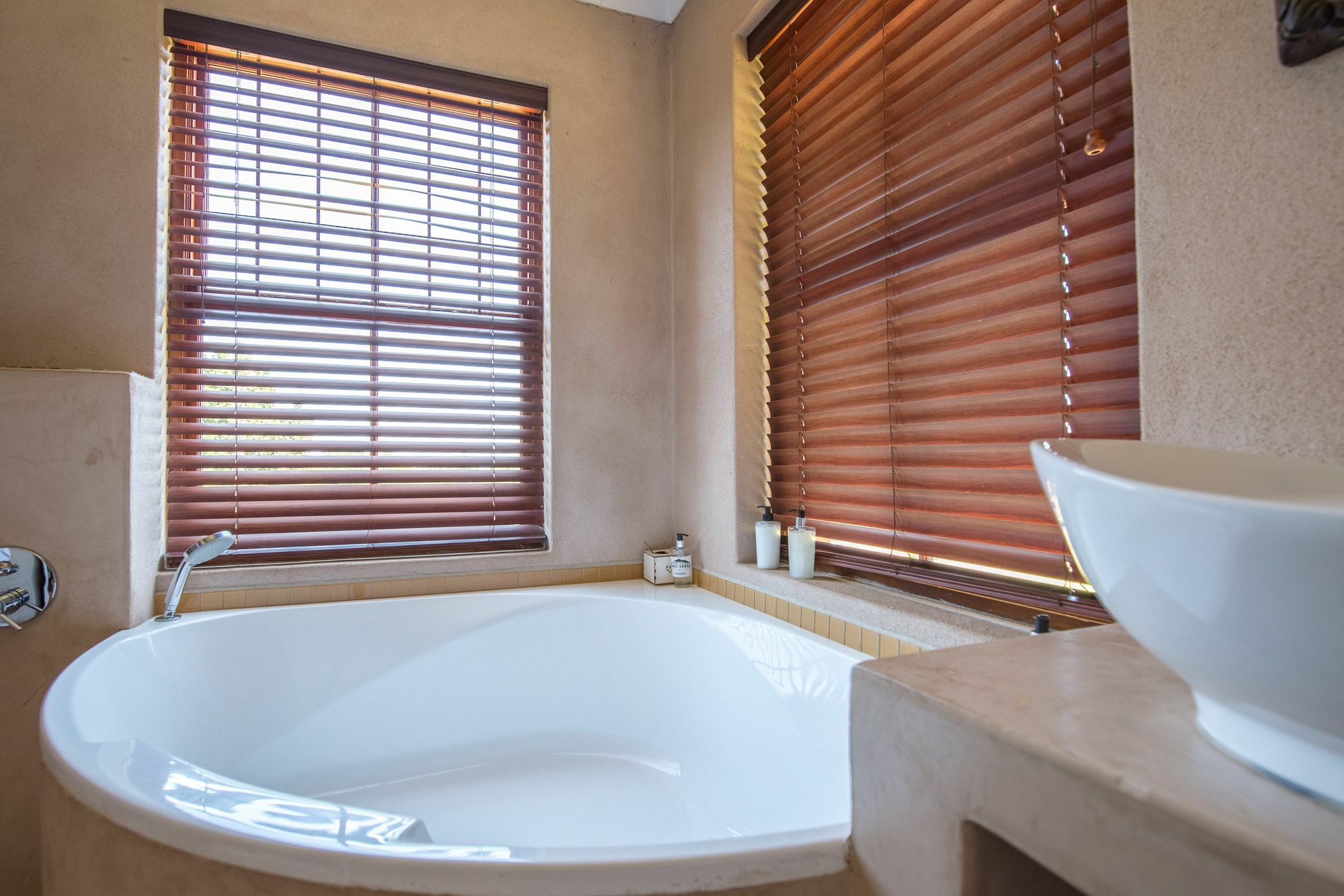 Dirtopia Trail Lodge Stellenbosch Dış mekan fotoğraf
